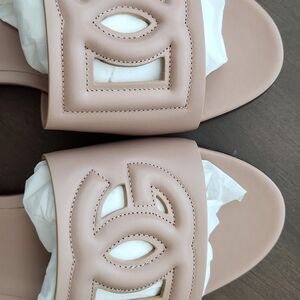 Dolce & Gabbana Pink Sandals